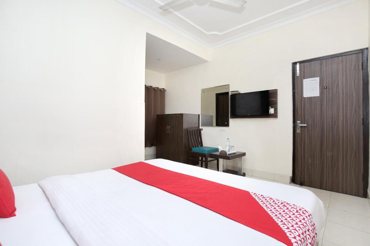 Oyo 12354 Hotel Sangreela Αμριτσάρ Εξωτερικό φωτογραφία