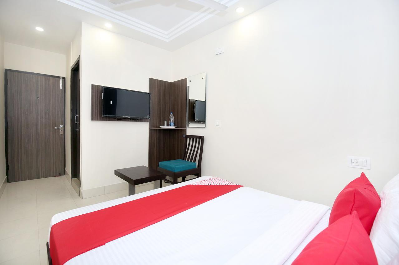 Oyo 12354 Hotel Sangreela Αμριτσάρ Εξωτερικό φωτογραφία