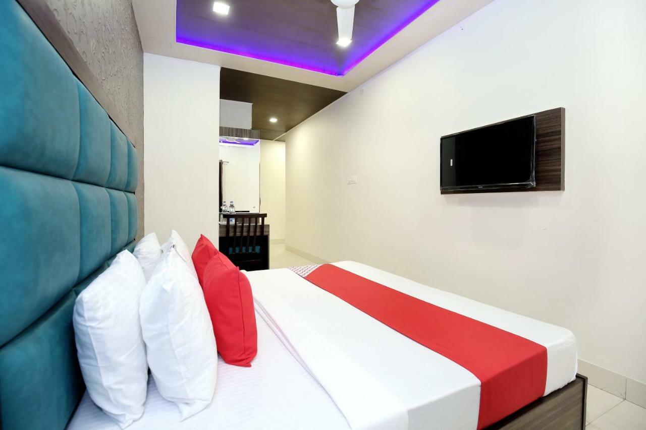 Oyo 12354 Hotel Sangreela Αμριτσάρ Εξωτερικό φωτογραφία